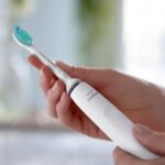 Philips HX3671/13 Sonicare Series 3100 Rechargeable Sonic Electric Toothbrush White