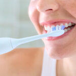 Philips HX6052/87 Sonicare Sensitive 2-pack interchangeable sonic toothbrush heads White