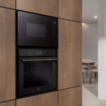 LG MGBZ2593F Built-In Microwave Oven with Grill, 8 Auto cook menus, Touch Control 25 Litres 1450W Black